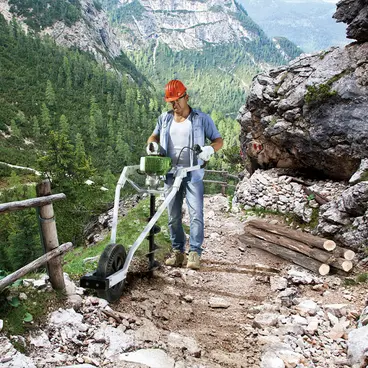 Active T152 - 1600001 Professional Auger with Weighted Wheel