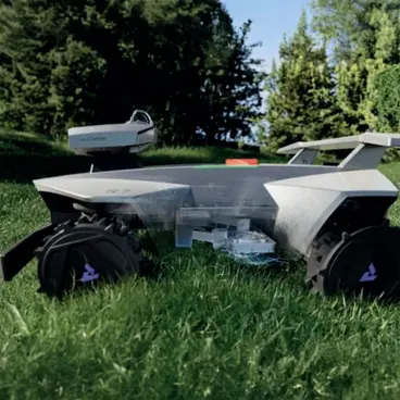 Anthbot R720 - 4WD Robotic Lawnmower for Slopes up to 40° and Unlimited Zones