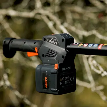 BAHCO BCL108PS - 20 cm Built-in Battery Telescopic Pruner