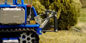 Rear Lift - Remotely controlled quick lift attachment