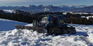 Snow Blade - Adjustable blade for clearing snow