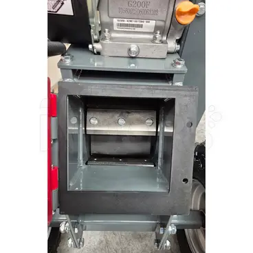 Bluebird SHL 1000 - Petrol Wood Chipper for branches with a max. diameter of Ø 100 mm