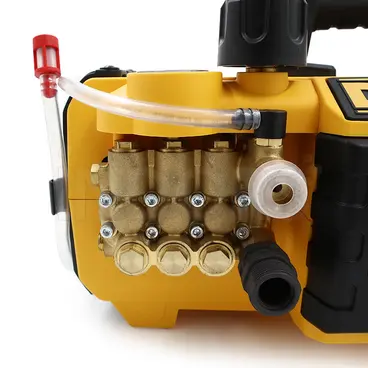DeWalt DXPW 002CE - Cold Water Pressure Washer with Annovi Reverberi Pump