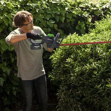 Greenworks G48HT Semi-Professional Steel Hedge Trimmer