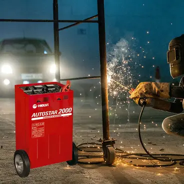 Helvi Autostar 2000 - Battery Charger with Wheeled Starter