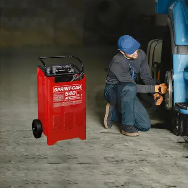 Helvi Sprint Car 540 - Battery Charger with Wheeled Starter