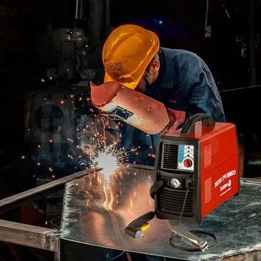 Helvi PLASMA PC 33 - Single Phase Inverter Plasma Cutting Set