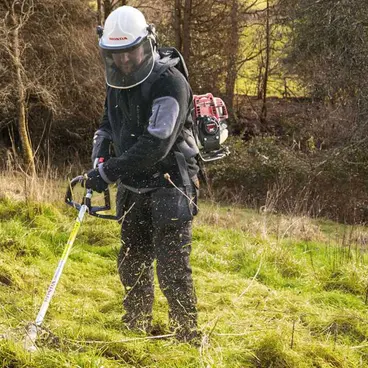 Honda UMR 435 T - 35cc Harnessed Brush Cutter