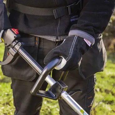 Honda UMR 435 T professional petrol brush cutter