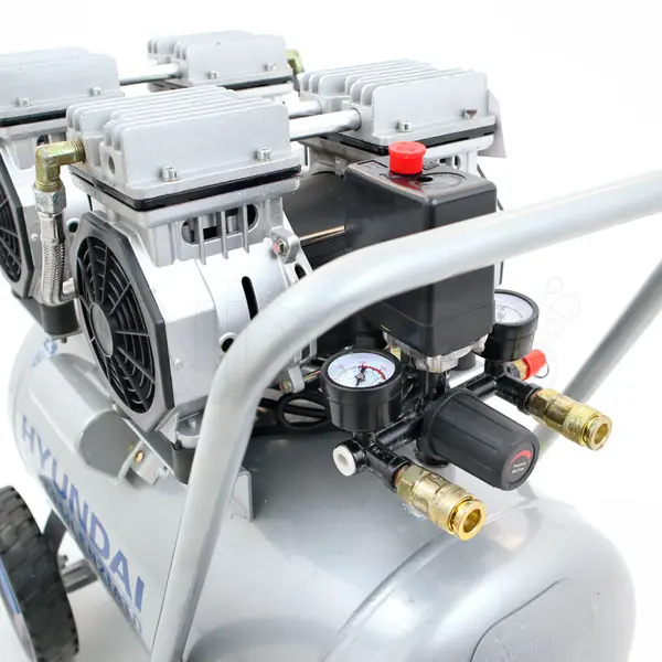 Hyundai 65706 - Silent On Off Oil Free Compressor
