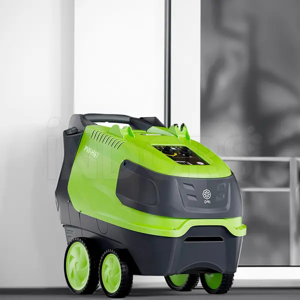 High Pressure Washer 200 bar with 4 wheels IPC