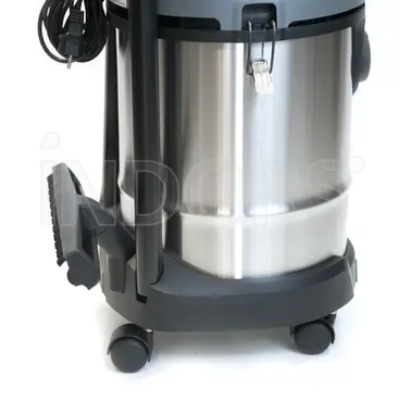 Karcher NT30 / 1 Me Classic pivoting wheels