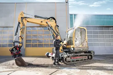 I use Karcher HD 8/18-4 M