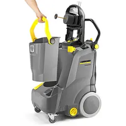 Karcher Puzzi 30/4 - Textile surface washer
