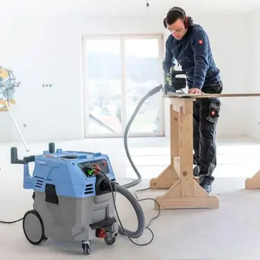 Kranzle Ventos 32 L/PC - Vacuum cleaner with integrated socket for use with other tools max 2200 W