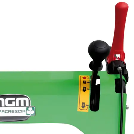 Lampacrescia MGM TTR 580/S - Adjustable Height Shredder with 5.5 HP Loncin Engine