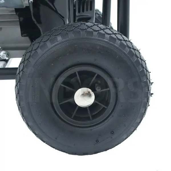 solid wheel easy maneuverability Lavor Thermic 2W Lite - 13 L pressure washer Loncin G390 engine