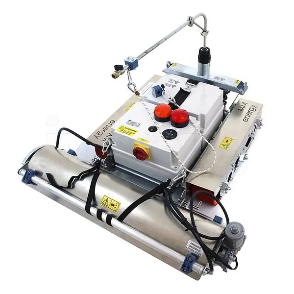 00Robot MMS03 - Photovoltaic Panel Cleaning2