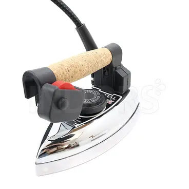 Detail photo of iron included in Michelini Black Pro