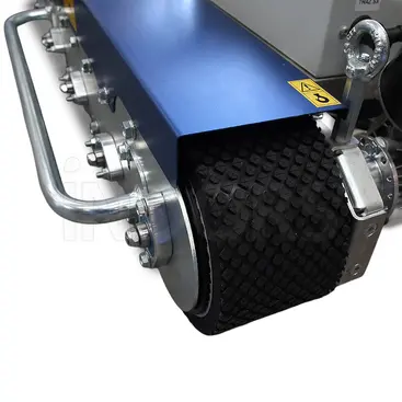 MMS02 robot for cleaning photovoltaic panels