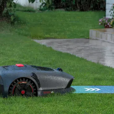 MOVA 600 KIT - Wireless Robot Lawn Mower with 81 Replacement Blades MVVIMM600KIT