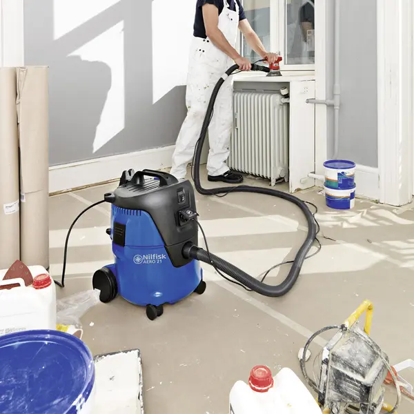 Nilfisk Aero 21-21 PC - Vacuum bin for industrial use
