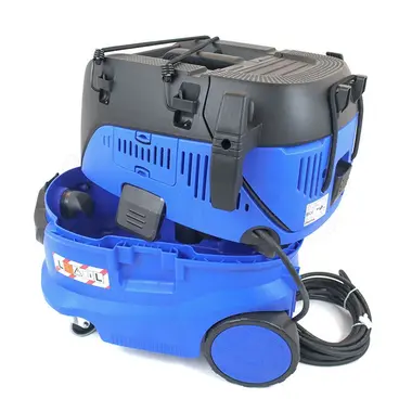 Nilfisk Attix 33 vacuum cleaner with accessory compartment