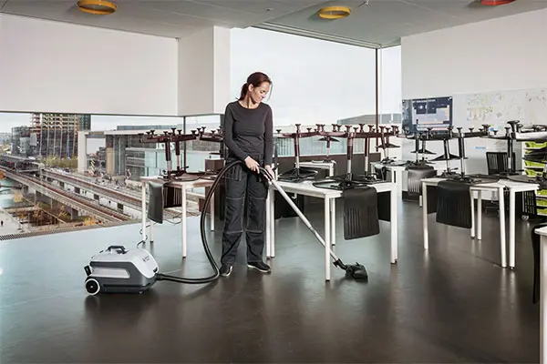 Nilfisk VP600 Hepa Basic - Office vacuum cleaner