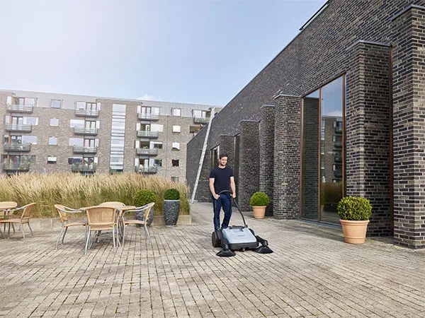 Nilfisk SW250 920 - Outdoor Sweeper