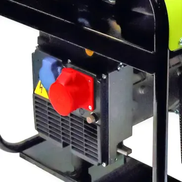 Pramac ES8000 Three-Phase - 8.3 kW Generator with AVR
