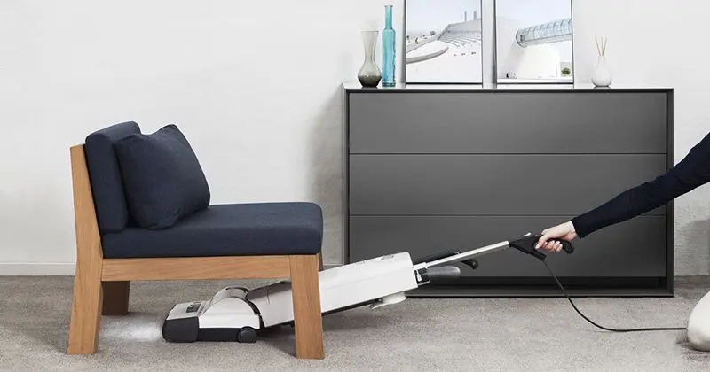 cleaning under sofas Sebo Automatic X7 - Vertical carpet cleaner 890 W