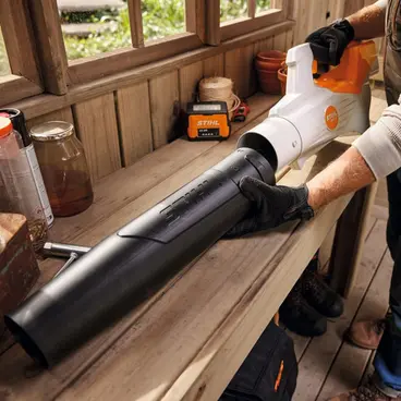 Stihl BGA 50 SET - Lightweight 36V Leaf Blower with Battery and Charger Included