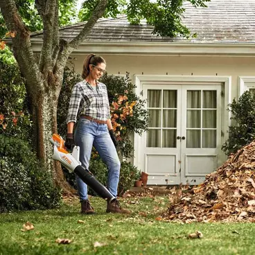Stihl BGA 60 SET - 36V Battery Blower with Battery and Charger Included