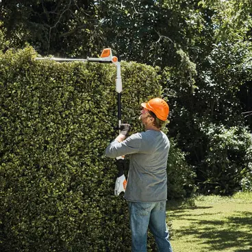 Stihl HLA 56 SET - Adjustable Battery Hedge Trimmer with AK 20 Battery + AL 101 Charger included