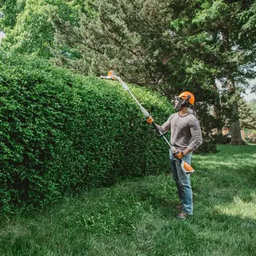 Stihl HLA 56 SET - Adjustable Battery Hedge Trimmer with AK 20 Battery + AL 101 Charger included