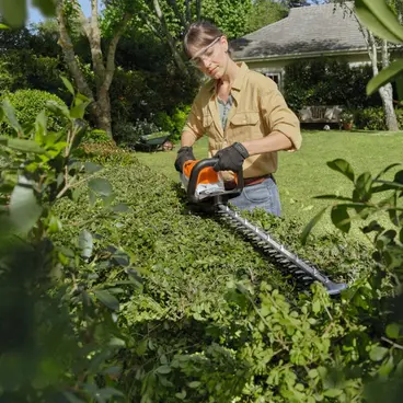 Stihl HSA 60 SET - 60 cm Battery Hedge Trimmer with Battery and Charger included