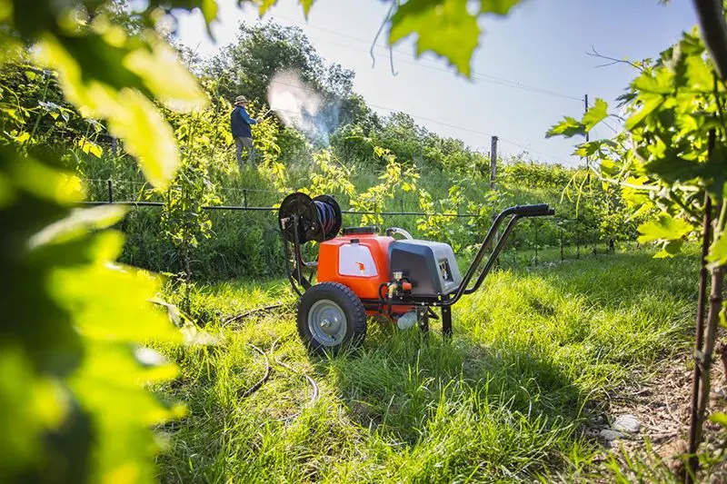 Application field Stocker 301 Wheelbarrow Pump 40 L Battery 12 V