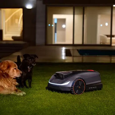 Sunseeker X5 Gen 2 - Wireless Robot Lawnmower 3000 m²