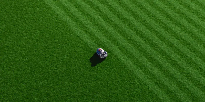 Sunseeker X7 Plus Gen 2 - 10 Ah Lithium Battery Robot Lawnmower for Large Areas of 6000 m²