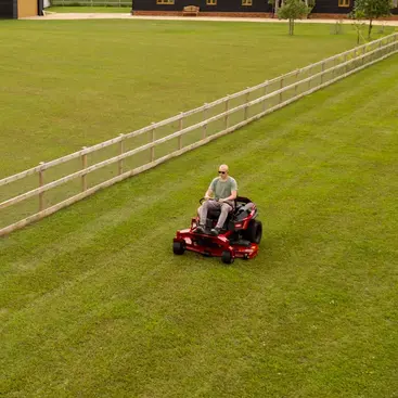 Toro Titan ZXM6075 - 152 cm Zero Turn Ride-On Mower