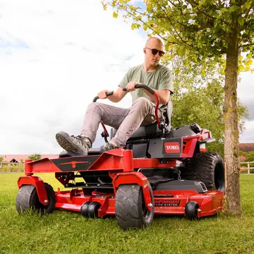 Toro Titan ZXM6075 - 152 cm Zero Turn Ride-On Mower