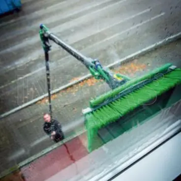 Unger nLite Gooseneck Modular Angular Adapter for Window Cleaning