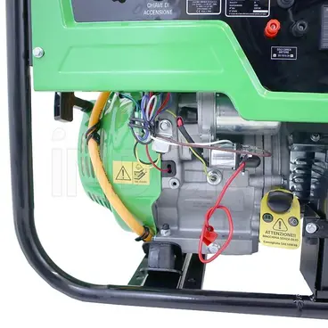 engine detail VINCO 60171 - Powerful 5kW Generating Set