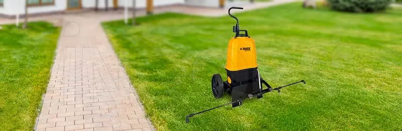 application field Volpi VITA 16 Kit Pump - Trolley and Weeding Bar 16L