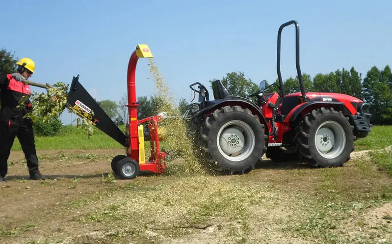 Zanon BC 90-T 1002899 - PTO Driven Wood Chipper for 20-50 HP Tractors with 10 cm Cutting Diameter