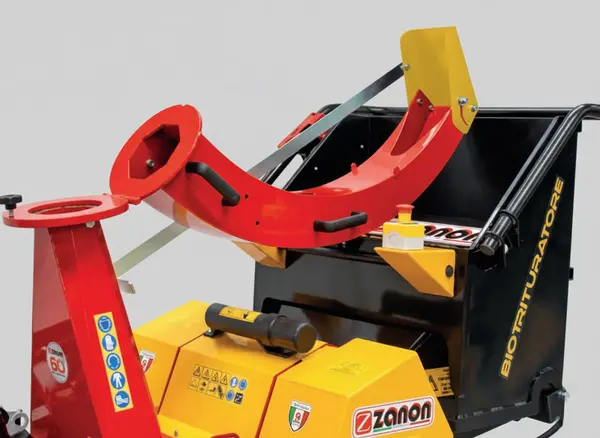 Zanon BIO 130-C 1003993 - Wheeled Shredder with Honda Engine and 13 cm Cutting Diameter