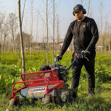 Zanon MTZ 600 - Motorized Lawn Mower