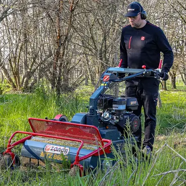 Zanon MTZ 860C professional flail mower for lawn care